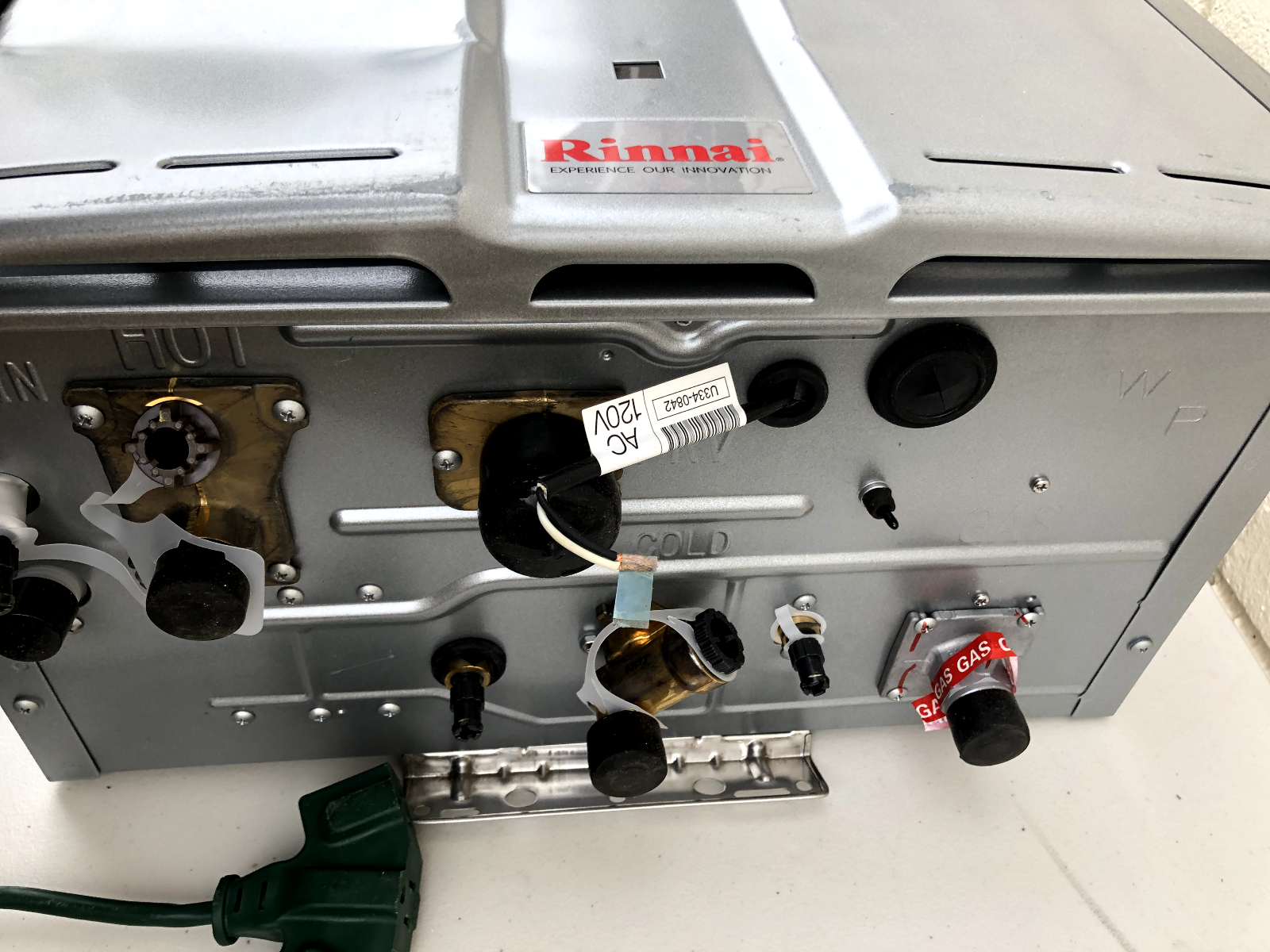 Rinnai RU199eP Water Heater WITH Dings, Power Tested